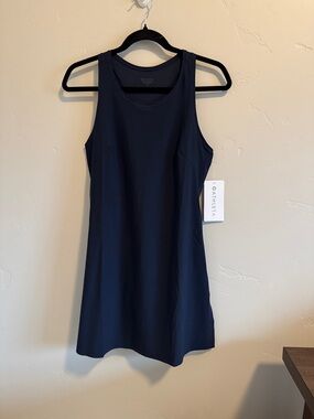 Athletic match point pleated dress
